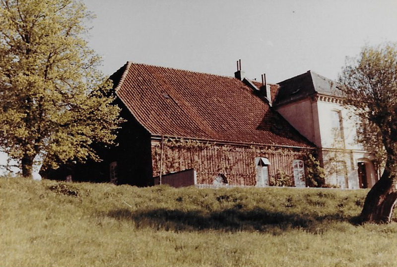 Das Pastorenhaus mit Stallung / © Foto: Bernhard Meier