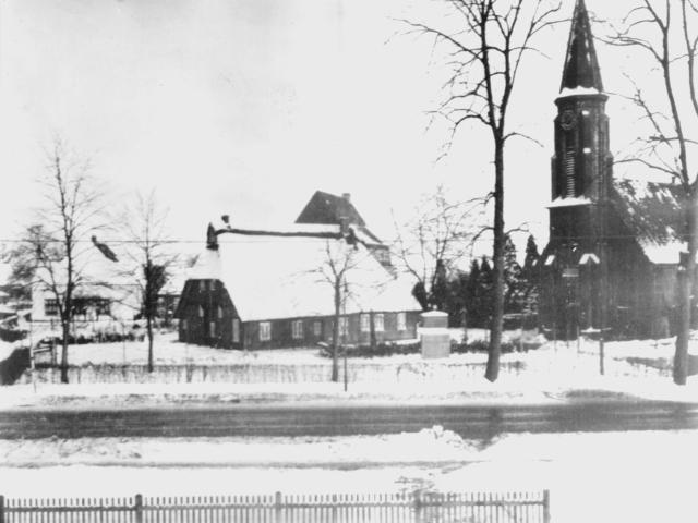 Grambker Küsterhaus & Grambker Kirche