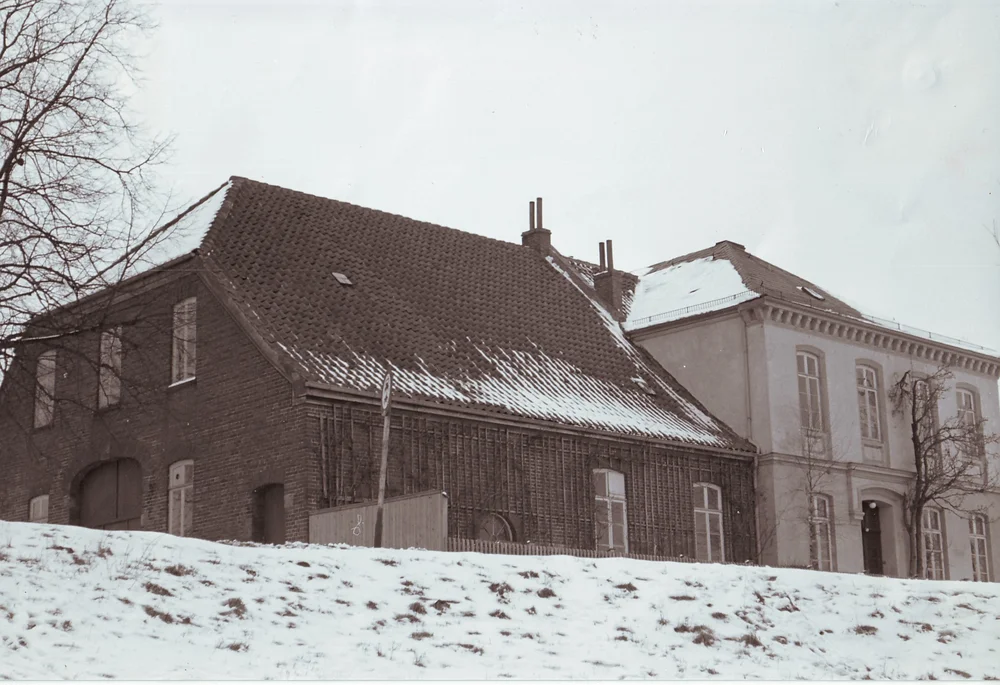 Das Pastorenhaus mit Stallung