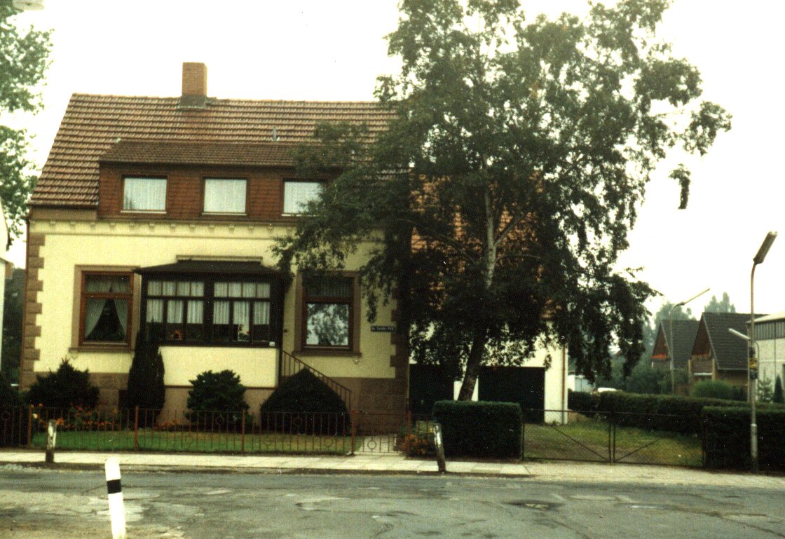 rechtes Foto ca. 1982