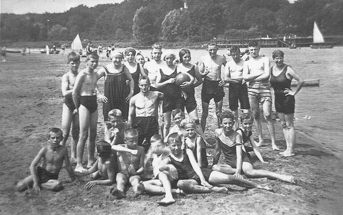 Ja, es war mal möglich !! Man konnte in der Lesum baden !!