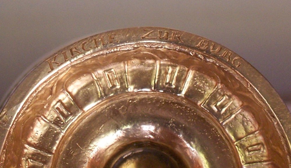 Inschrift am oberen Rand " Kirche zur Burg"