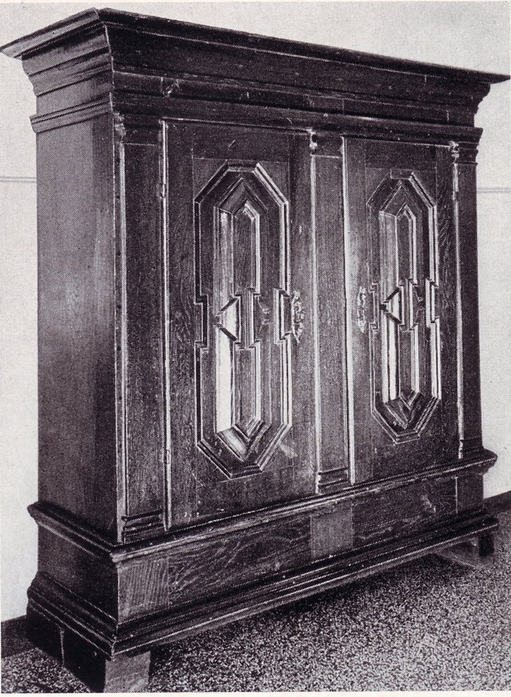 Dielenschrank vom Ende des 17. Jh aus dem Hause Mittelsbüren 8 Mittelsbüren 26