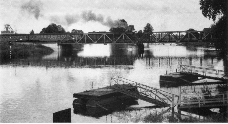 Die Eisenbahnbrücke über die Lesum, 1962